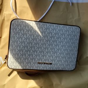 Michael Kors crossbody